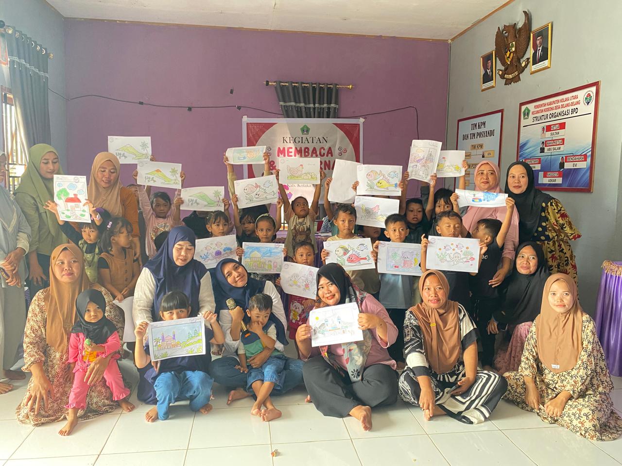 Kegiatan Menggambar anak di Desa Delang - Delang